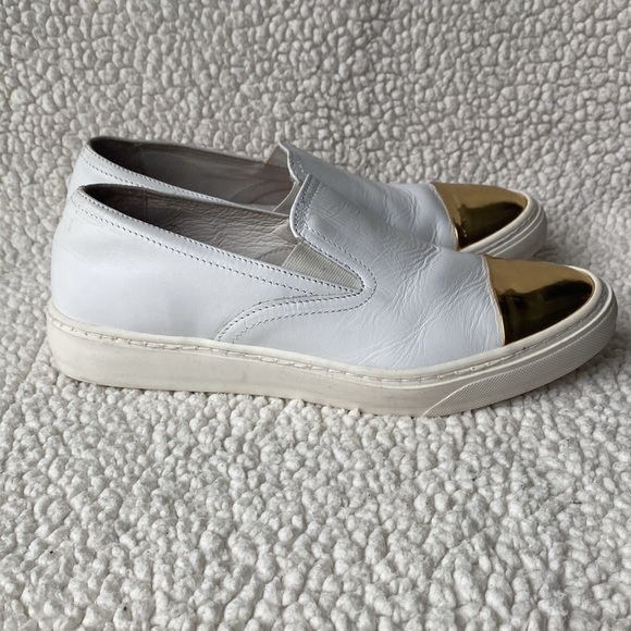 Gabriella Womens’ Gold Toe Leather Slip-on Sneakers - Picture 4 of 14